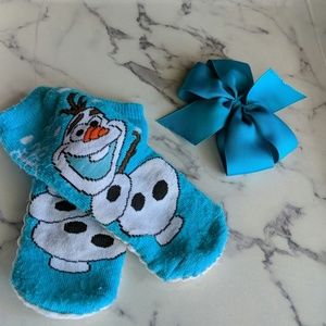 Olaf Slipper Socks & Bow